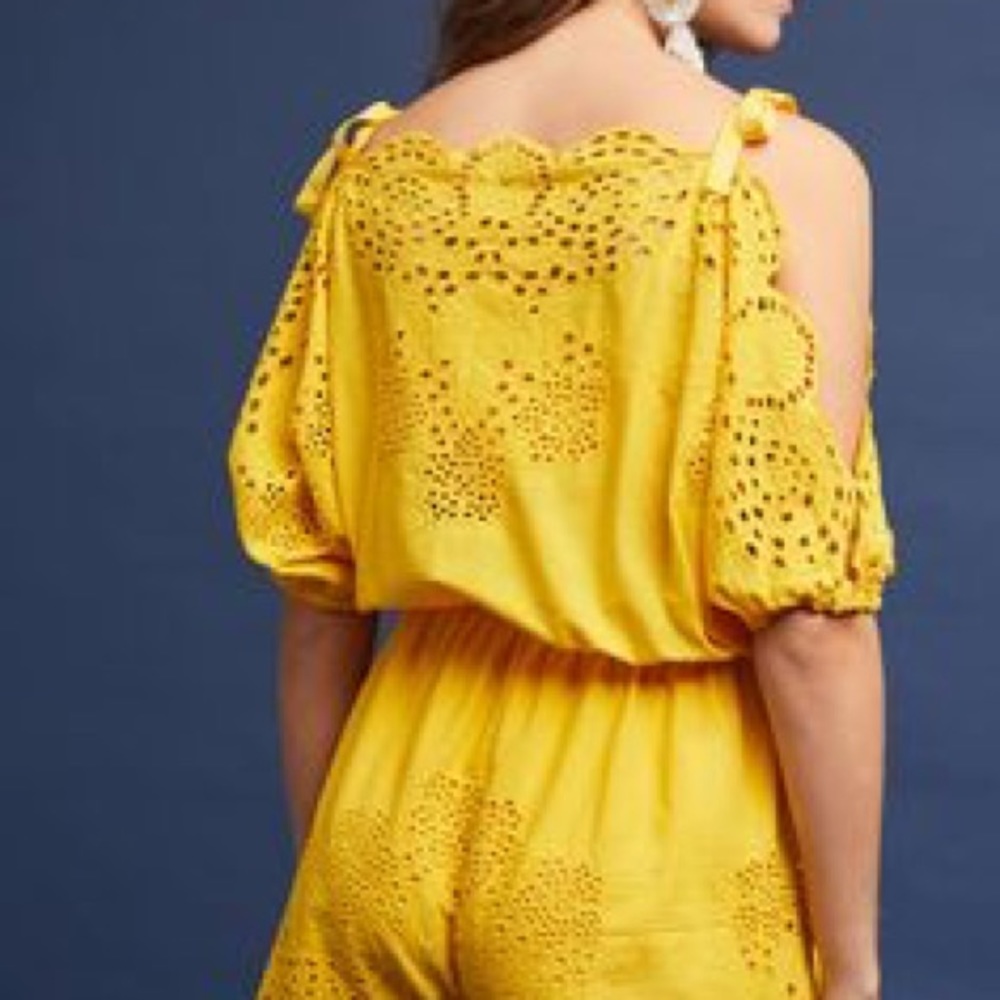 ❌SOLD❌ NWT Harlyn Starla Eyelet Romper Anthro S - Picture 2 of 2