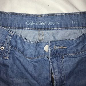 Calvin Kein jean shorts really comfy and cute