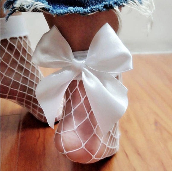 2 for $10 Ruffle Fishnet Ankle High Socks Bow - Picture 3 of 5