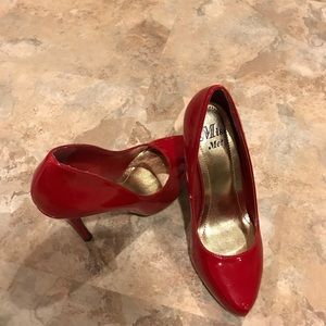 Rose red heels size 6-6.5
