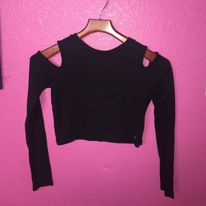 Really cute Kendall and Kylie croptop shirt!