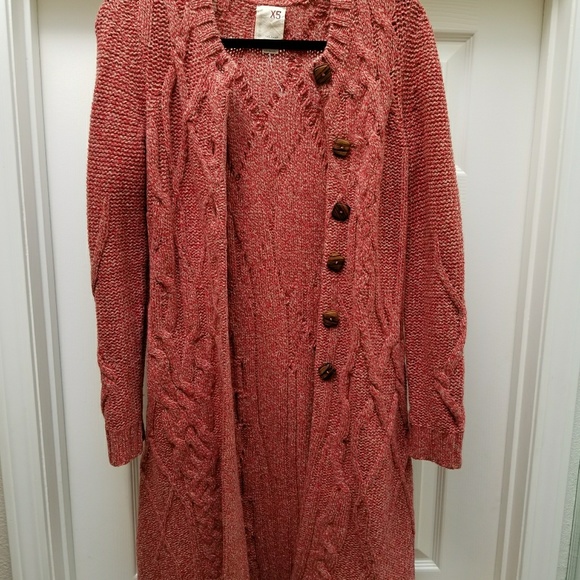 sweater - Picture 2 of 8