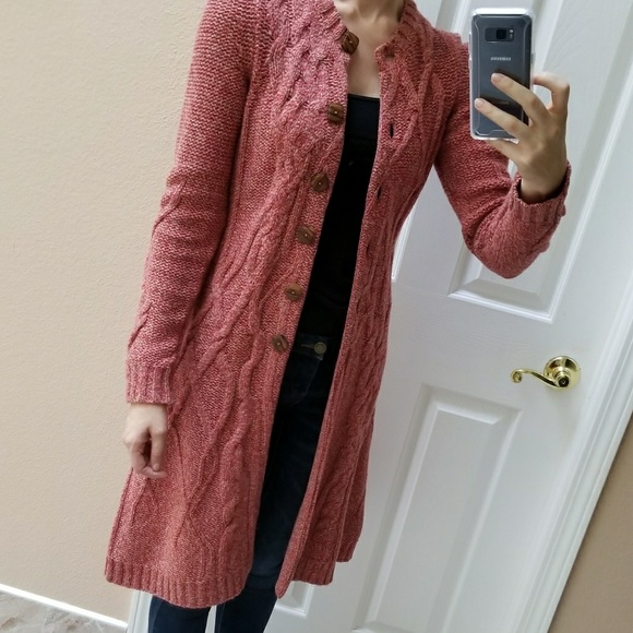 sweater - Picture 7 of 8