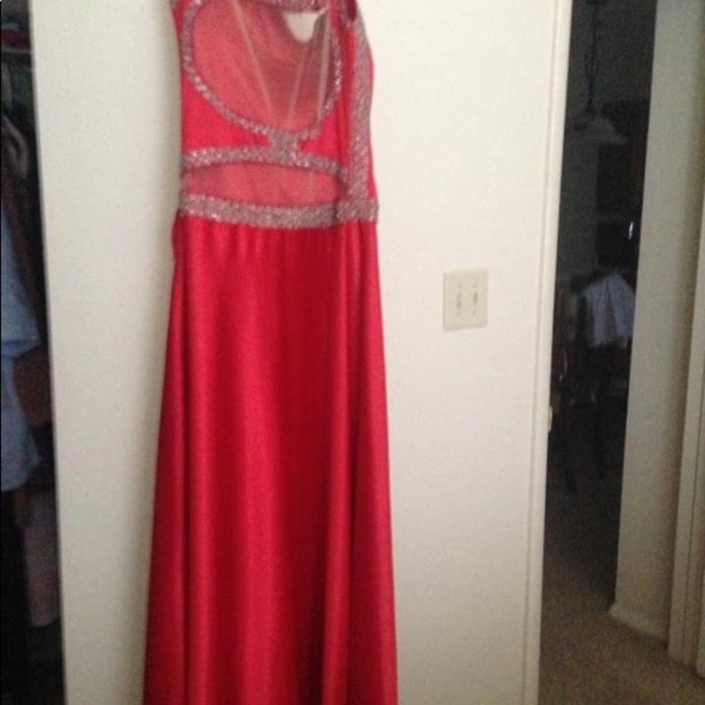Long prom dress - Picture 3 of 3