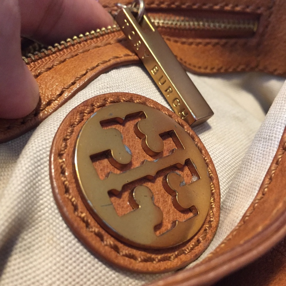 💕GIFTED💕 Tory Burch Linden Studded Xbody - Picture 5 of 6