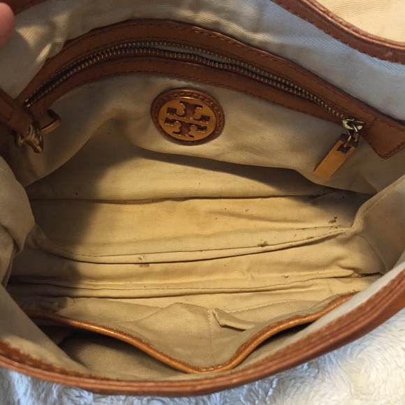 💕GIFTED💕 Tory Burch Linden Studded Xbody - Picture 4 of 6