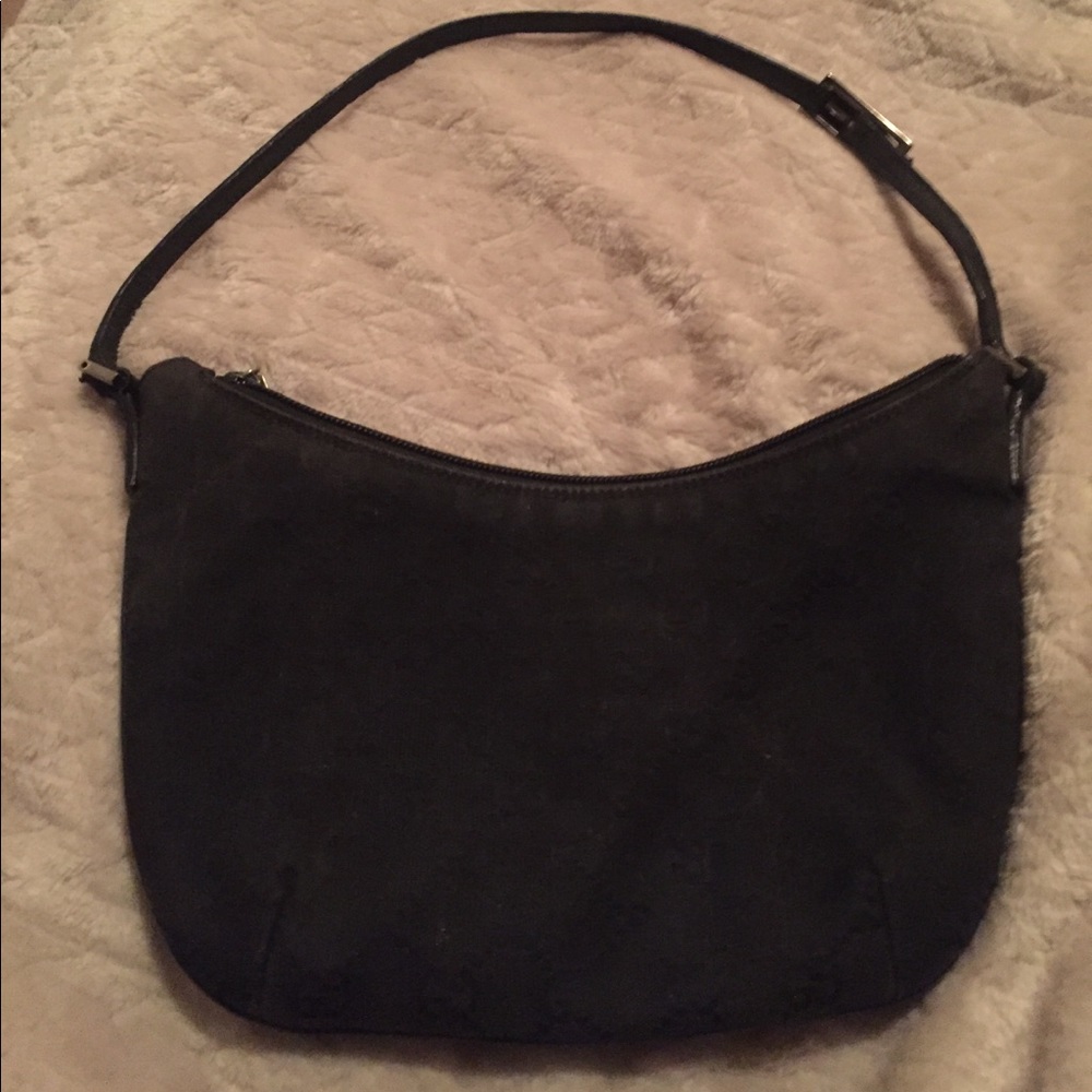 BLACK GUCCI SMALL SHOULDER BAG W GUCCI PRINT