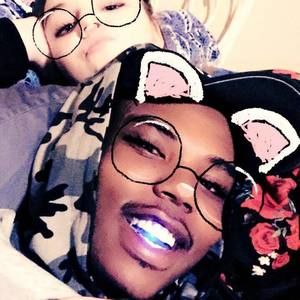 Meet your Posher, Elijah