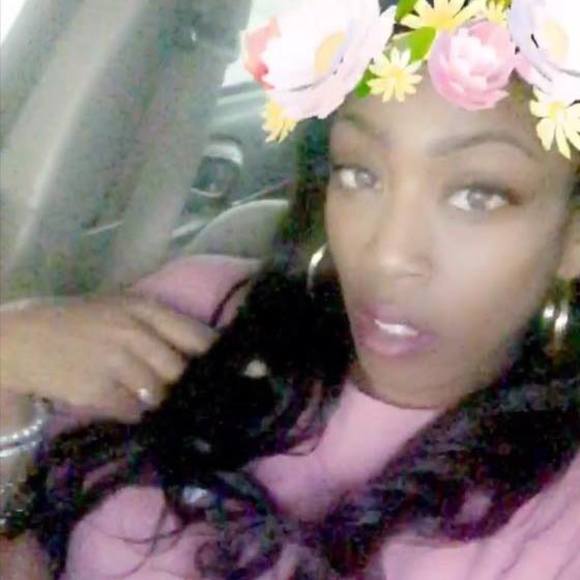 Meet your Posher, Aminah - Picture 1 of 1