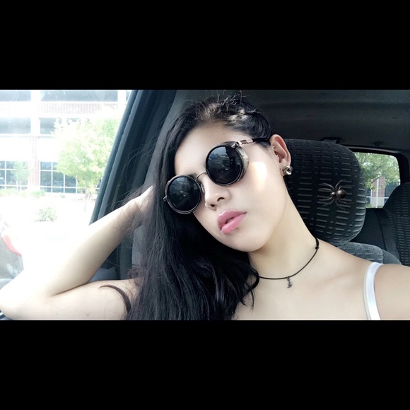 Meet your Posher, Jaqui - Picture 1 of 1