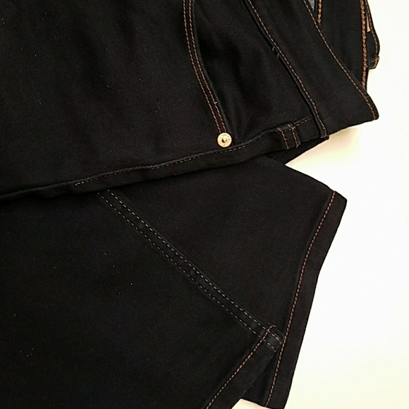 Jeans - Picture 2 of 3