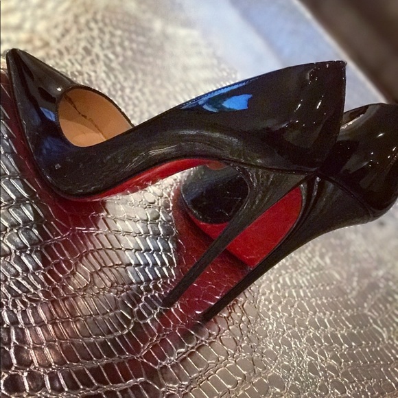 Christian Louboutin Shoes - Christian Louboutin 'so Kate' pointy toe pump