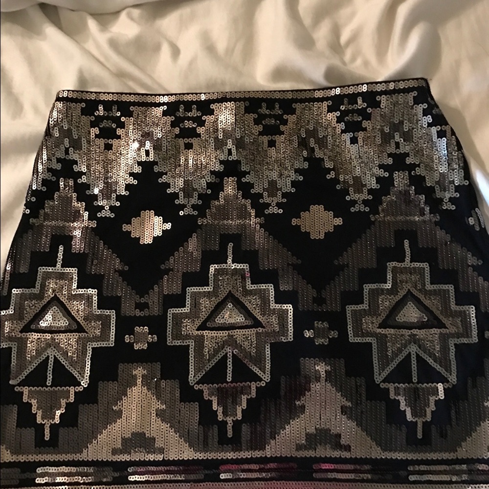 NWT Express Sequin skirt