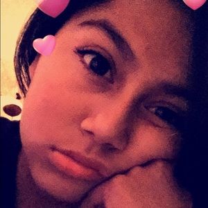 Meet your Posher, Annette