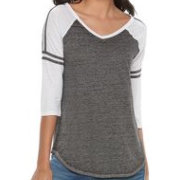 SO Tops - Baseball tee.