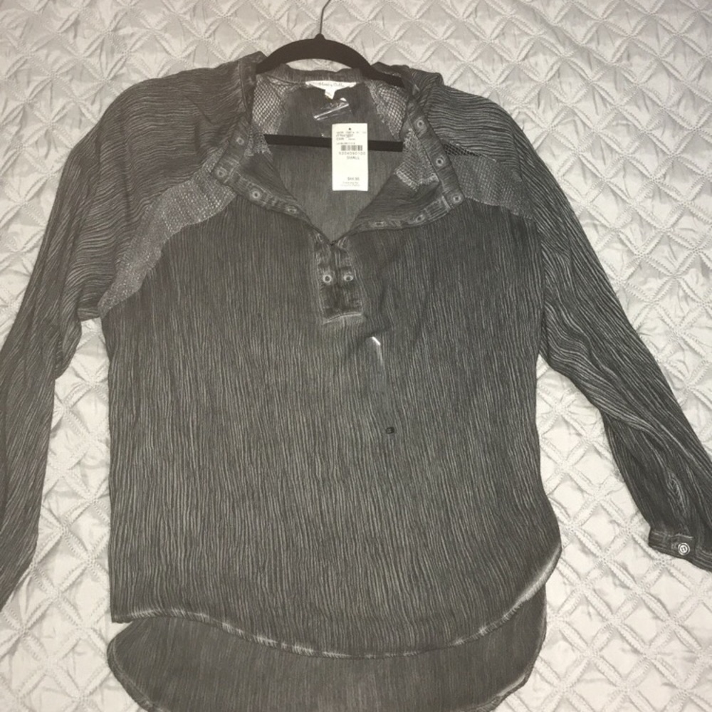 Flowy buckle blouse