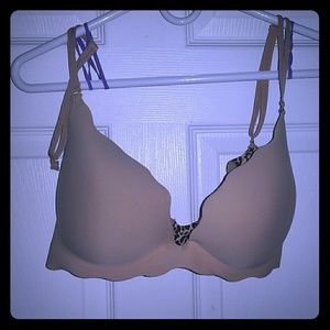 Victoria's Secret Body by Victoria 38D