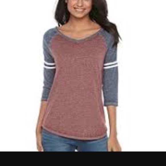 SO Tops - Baseball tee.