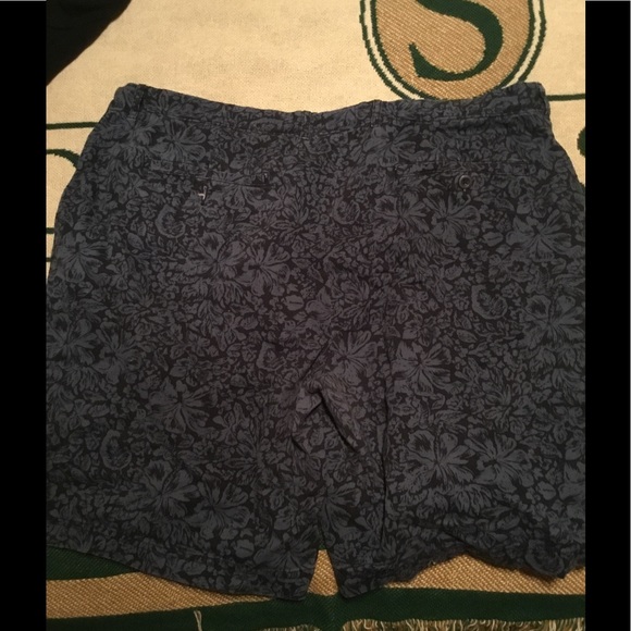 Shorts - Picture 2 of 2