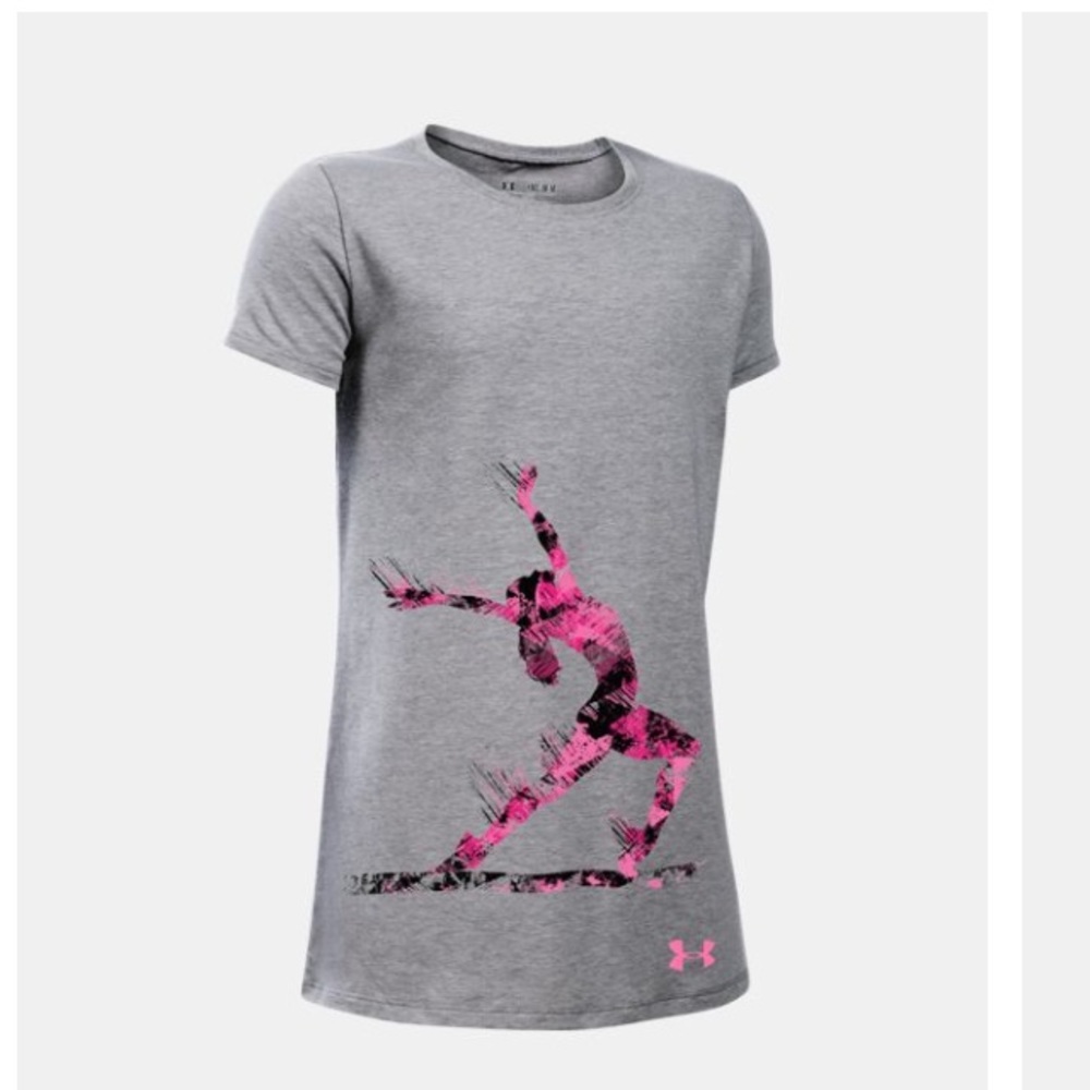 NWT UNDER ARMOUR💕Girls super cute shirt!💃^ - ^
