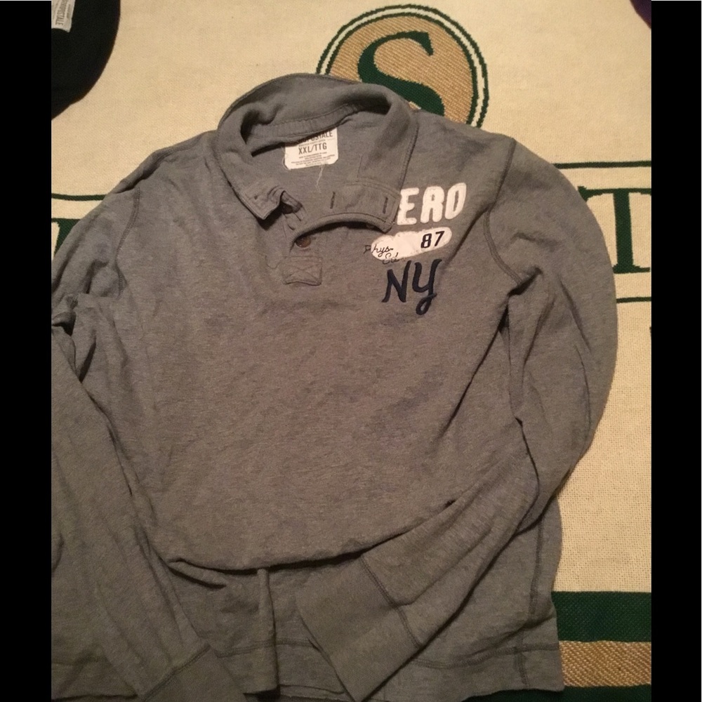 Long sleeve pull over