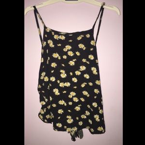 Tie back/open back crop top!