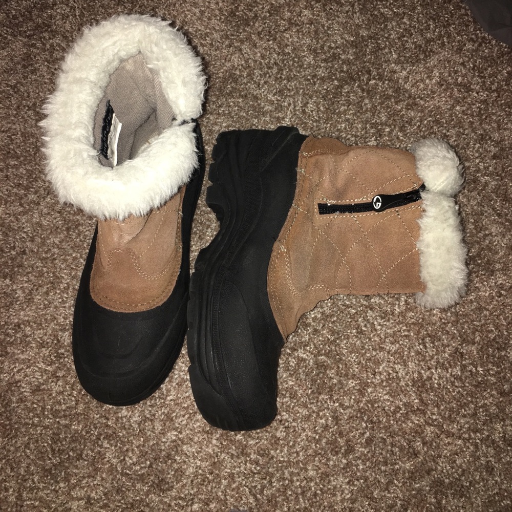Winter Boots (weather resistant)