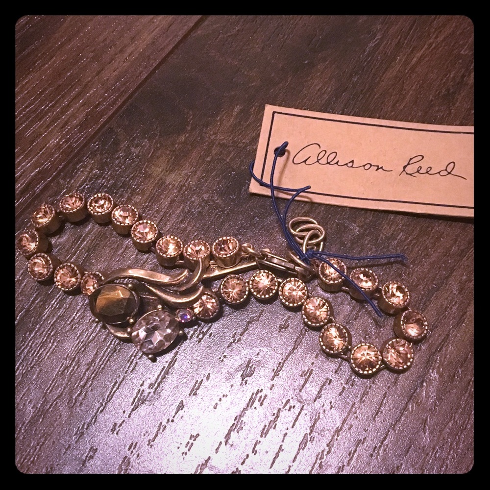 Allison reed- NWT Vintage inspired gold bracelet