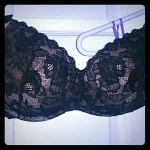 Victoria's Secret Lace Push Up Bra 38D