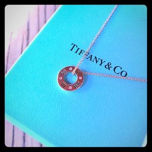 TIFFANY ATLAS PIERCED PEDANT