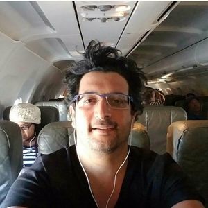 Meet your Posher, Avi