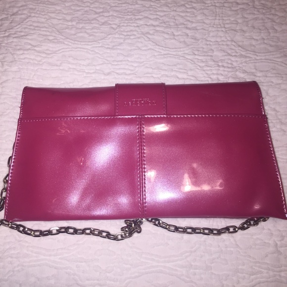 Reaction Hot Pink Purse - Picture 4 of 4