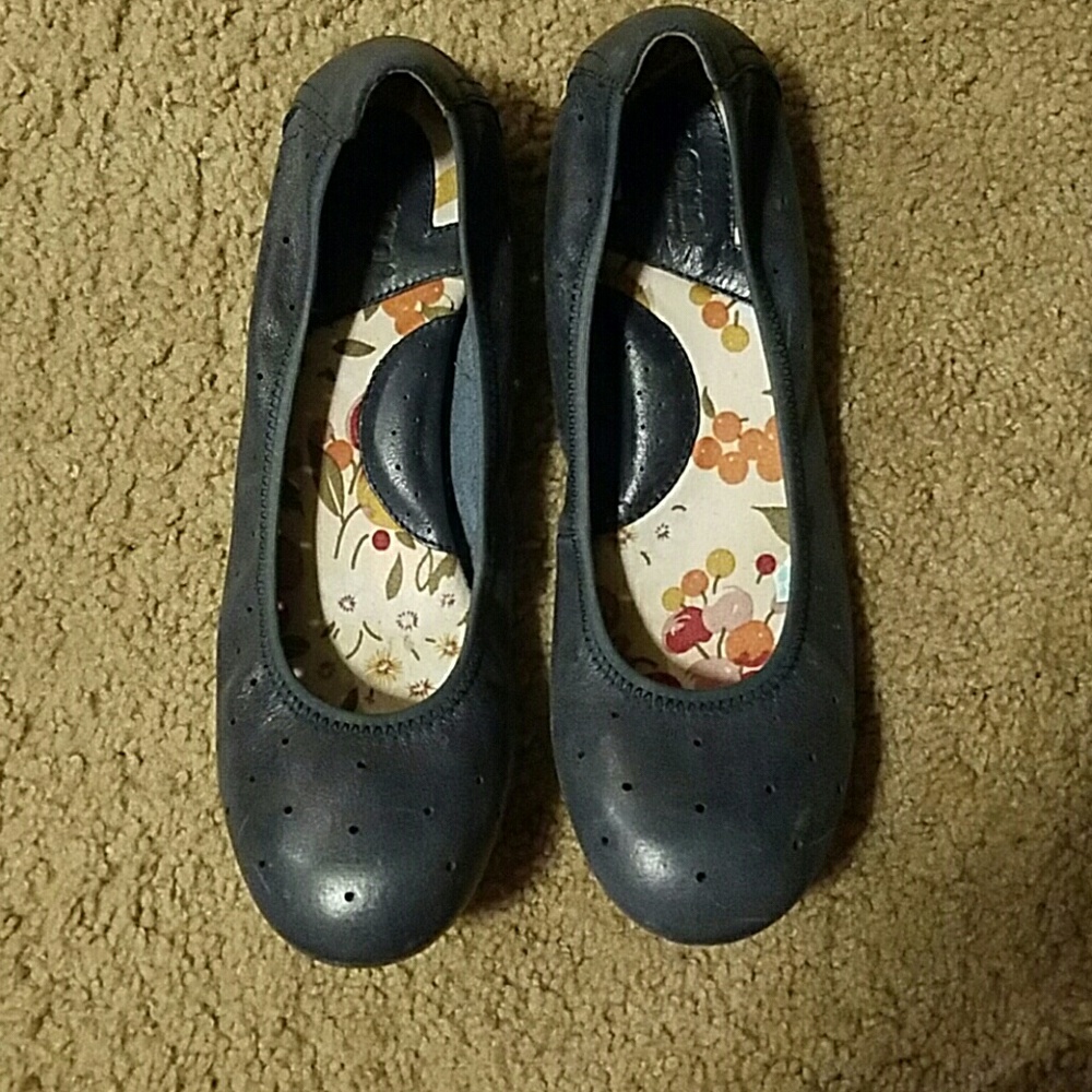Born Julianne leather flats.