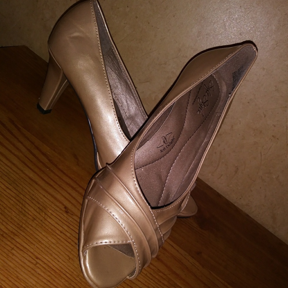 Hushpuppies Soft Style Heels