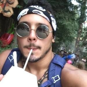 Meet your Posher, Dario