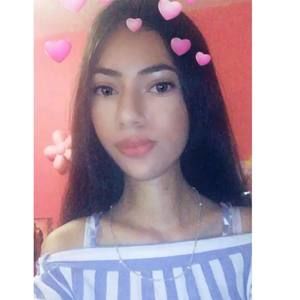 Meet your Posher, Cinthya