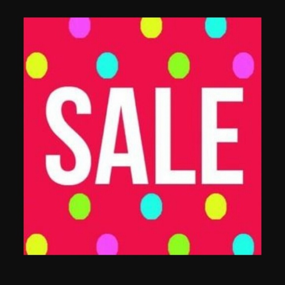 Take advantage of this weekend deal with Poshmark!