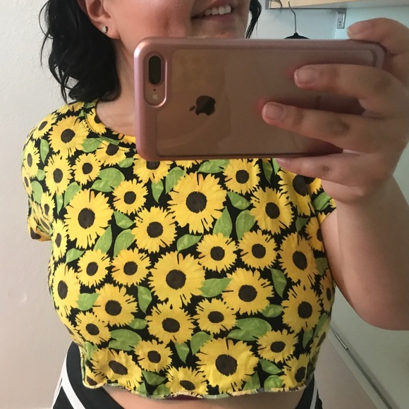 H&M Tops - Floral Crop Top