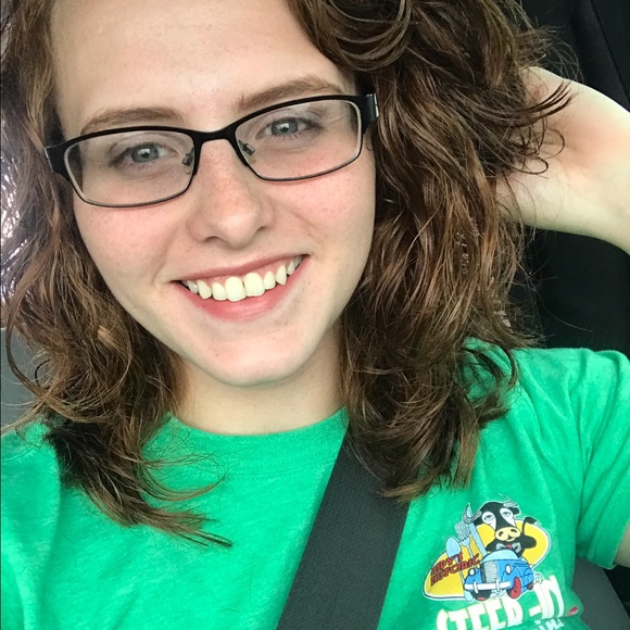 Meet your Posher, Brooklynn - Picture 1 of 1