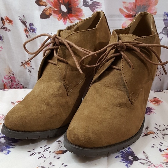 Heeled booties - Picture 2 of 5