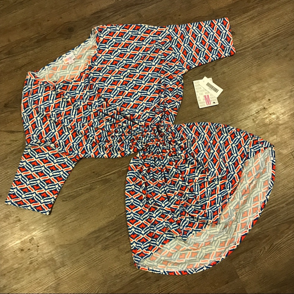 LuLaRoe - Irma Tunic - M - NWT