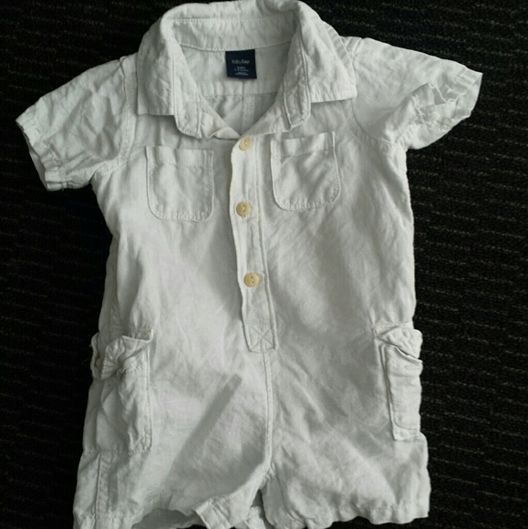 BabyGap romper - Picture 1 of 1