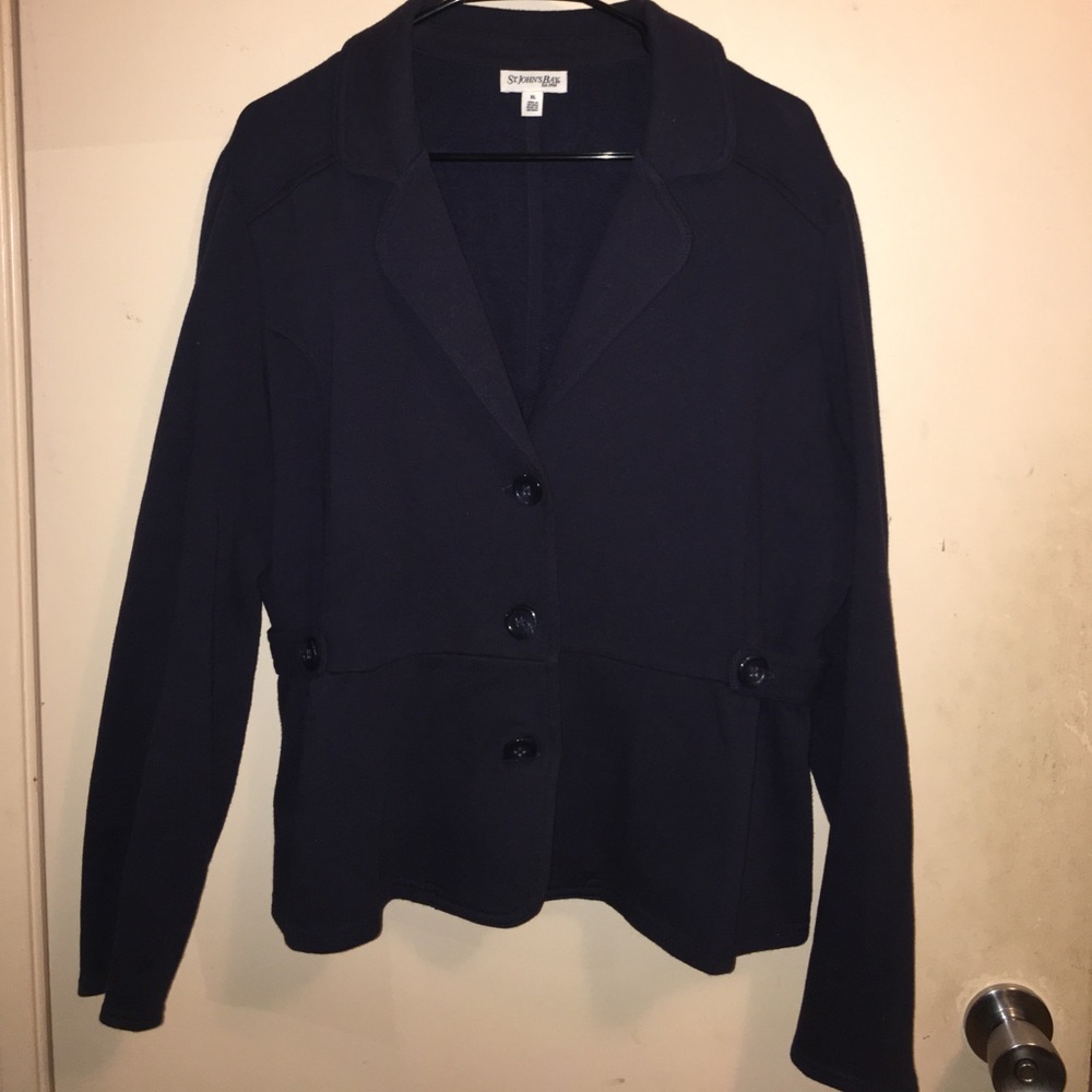 Short navy pea coat