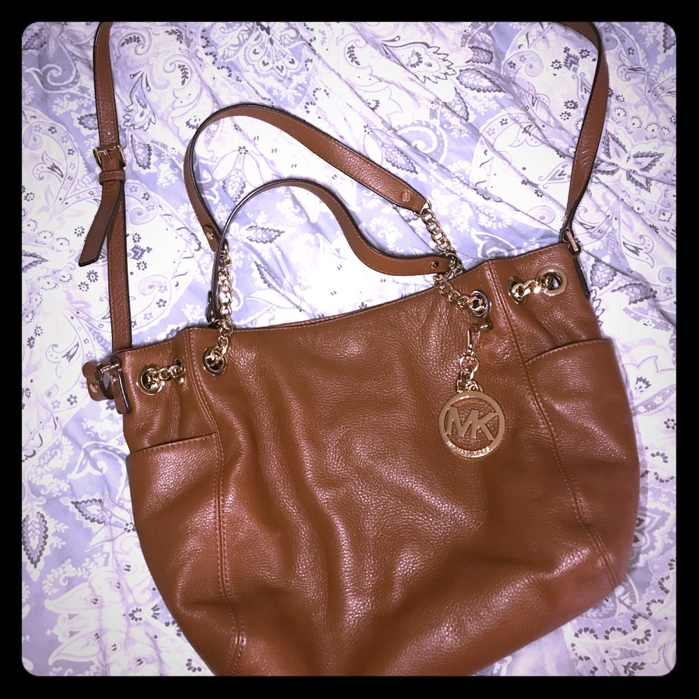 Camel shoulder bag