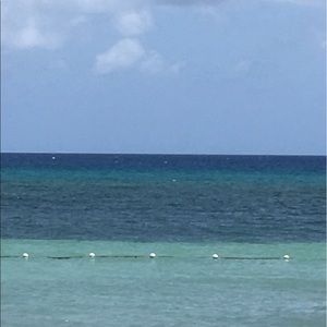 Meet your Posher, Claude