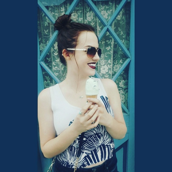 Hi there! ^.^ - Picture 2 of 2