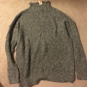 American eagle sweater