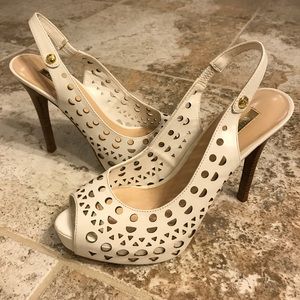 NWOT Guess white peep toe sling back heels NWOT