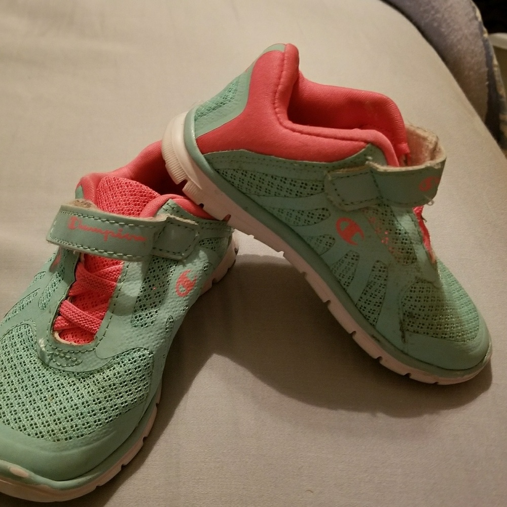 Champion light weight shoes