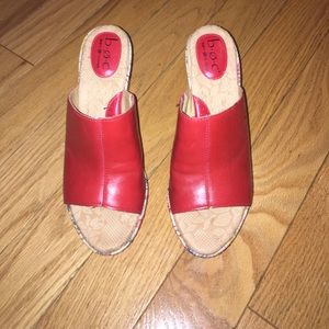 B.O.C. red wedges